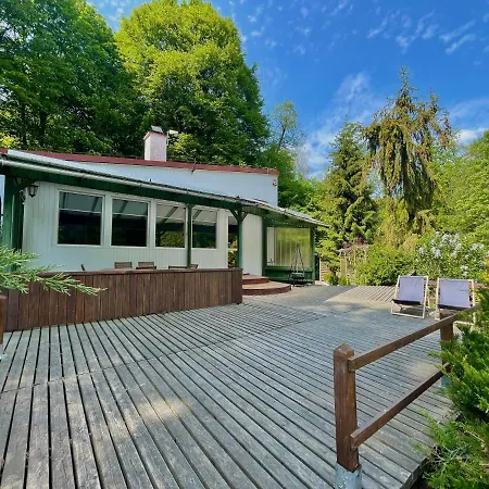 Дом отдыха W Glebi Lasu Nad Stawem Wierszyno