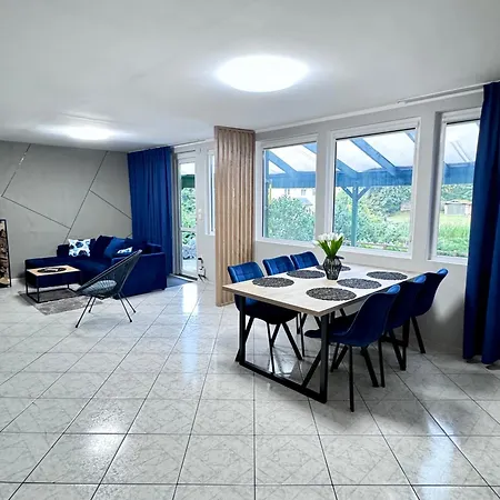 Дом отдыха W Glebi Lasu Nad Stawem *